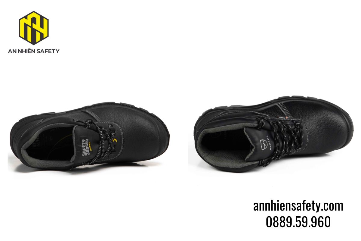So sánh mặt trong và đệm lót của Jogger Bestrun231 S3 với Parade Avono S3